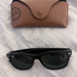 Ray-Ban Wayfarer Sunglasses